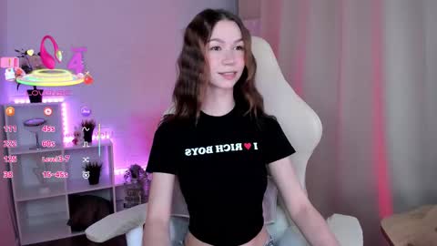 Living Doll online show from 01-31-26, 08:51