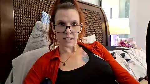 Lilith online show from 09-26-25, 06:06