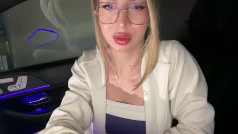 OnlyFans livia77   twitter liv20 4u online show from 04-06-26, 03:37