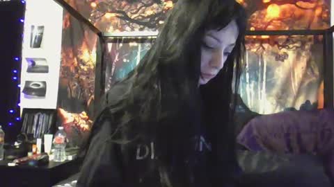 Liv Mirage online show from 01-11-25, 05:18