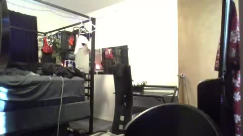 Liv Mirage online show from 10-29-25, 10:55