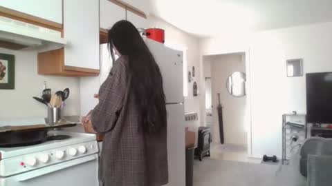 Liv Mirage online show from 11-04-25, 09:25