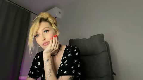 Snapshot of liya_ray chatting on 09-28-25, 04:34 Liya Ray online show from 09-28-25, 04:34