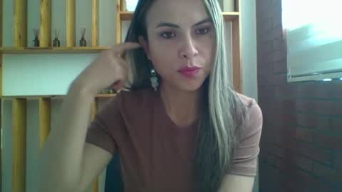 liz_28 online show from 09-08-25, 04:06