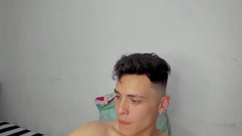 Snapshot of liz_and_chris1 chatting on 12-06-24, 07:54 Chris online show from 12-06-24, 07:54