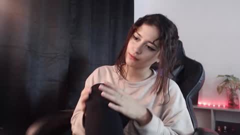 Snapshot of liz_beths chatting on 01-07-26, 03:20 Elizabeth online show from 01-07-26, 03:20