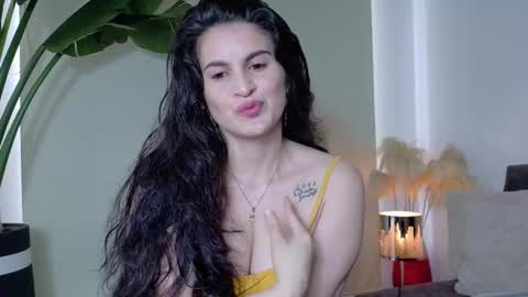 liz online show from 10-12-25, 03:44