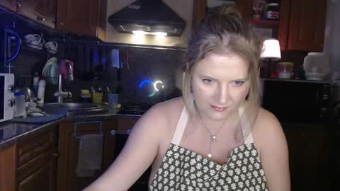 LizaCakes online show from 01-27-25, 03:07