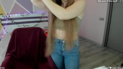 Girl next door online show from 05-11-26, 11:38