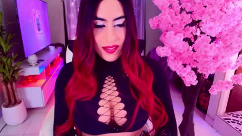 Snapshot of lizagothdoll chatting on 10-06-25, 08:39 Liza Goth online show from 10-06-25, 08:39