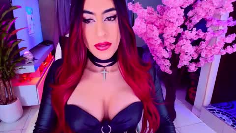Snapshot of lizagothdoll chatting on 11-20-25, 07:08 Liza Goth online show from 11-20-25, 07:08