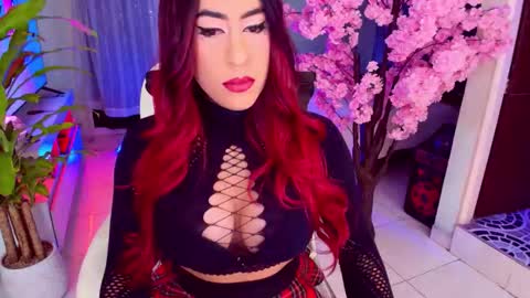 Snapshot of lizagothdoll chatting on 04-17-26, 12:57 Liza Goth online show from 04-17-26, 12:57