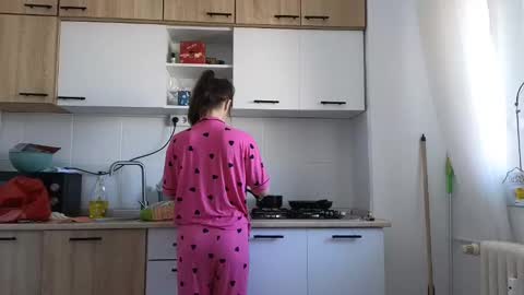 Liza online show from 02-24-25, 09:21