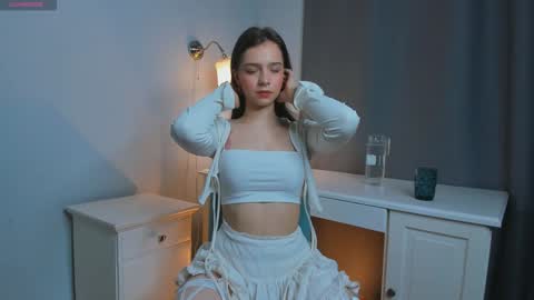 Hello there im Amelia Im new here Lets have fun online show from 12-18-24, 03:26