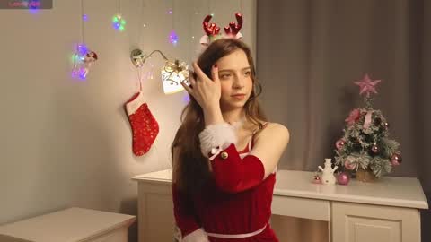 Hello there im Amelia Im new here Lets have fun online show from 12-27-24, 03:42