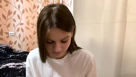 Kate online show from 10-08-25, 06:44