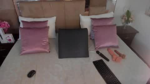 Liz  online show from 04-30-26, 08:57