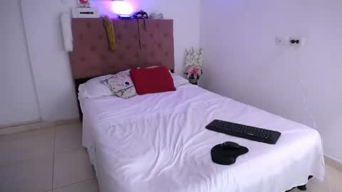 LIZETH online show from 01-29-25, 05:24