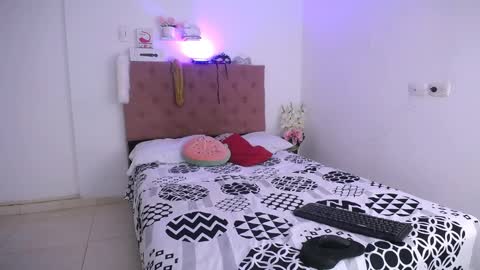 LIZETH online show from 02-02-25, 05:15