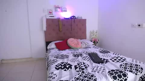 LIZETH online show from 02-03-25, 07:42