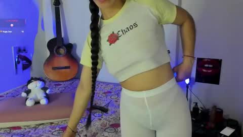 Snapshot of lizeth_sweet_ chatting on 09-16-25, 12:44 lizeth online show from 09-16-25, 12:44