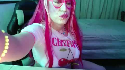 Snapshot of lizicherystrawbery chatting on 03-22-26, 09:34 Lizi Chery Strawbery online show from 03-22-26, 09:34