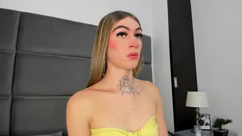 Snapshot of lizz_luna chatting on 09-29-25, 02:33 lizz_luna online show from 09-29-25, 02:33