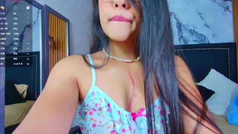 Liz  online show from 05-05-26, 12:13