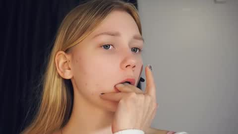 Megan online show from 02-04-26, 07:09