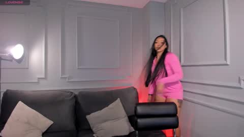 Lizzi  online show from 10-04-25, 01:42