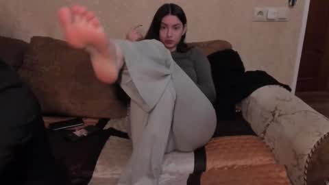 lizzi_muur online show from 01-08-26, 08:33