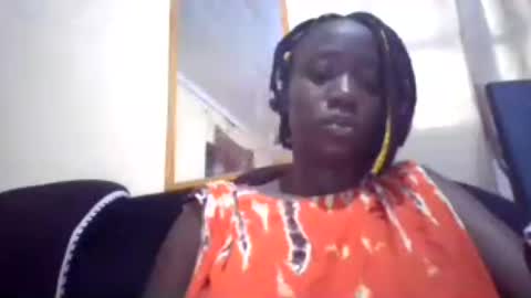 lizzie2020 online show from 06-22-26, 03:47