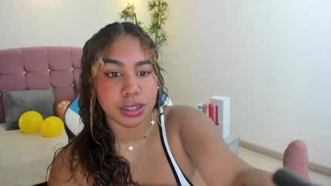 lizzie_williamss online show from 06-26-26, 04:17