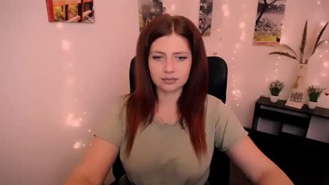 Lizzy3 online show from 09-15-25, 06:52