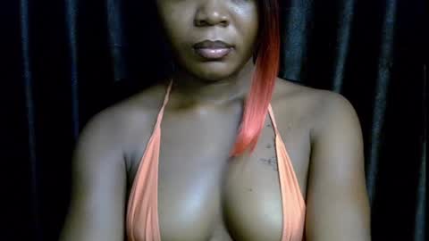 Snapshot of lizzy_petite chatting on 09-08-25, 05:23 lizzy online show from 09-08-25, 05:23