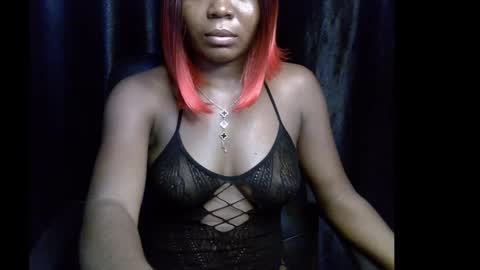 Snapshot of lizzy_petite chatting on 09-15-25, 11:27 lizzy online show from 09-15-25, 11:27