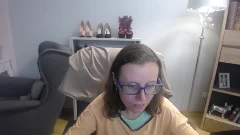 Lizzy online show from 09-23-25, 04:59