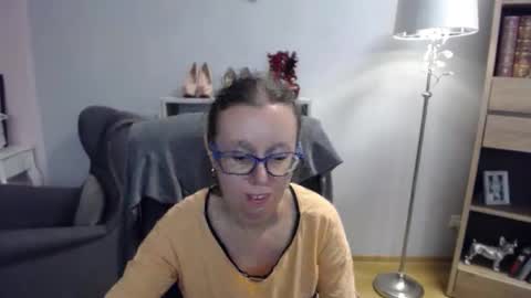 Lizzy online show from 10-09-25, 05:27