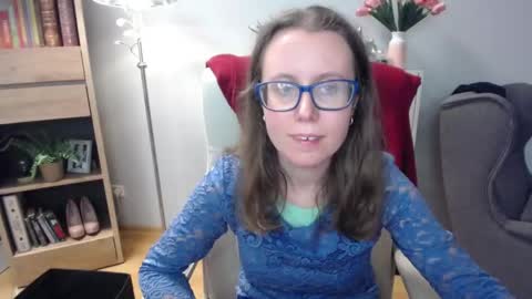 Snapshot of lizzy_sparkle chatting on 03-13-26, 05:47 Lizzy online show from 03-13-26, 05:47