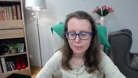 Snapshot of lizzy_sparkle chatting on 03-19-26, 05:22 Lizzy online show from 03-19-26, 05:22