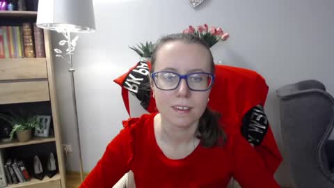 Snapshot of lizzy_sparkle chatting on 03-24-26, 05:23 Lizzy online show from 03-24-26, 05:23