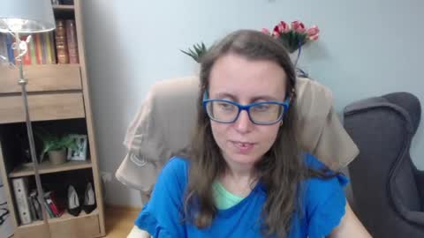 Lizzy online show from 06-12-26, 04:44