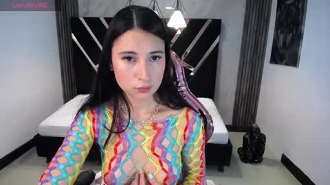 Lizzy SCHEDULE BROADCASTING Monday-Saturday 11am4pm Colombia online show from 02-05-25, 04:58