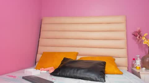 Snapshot of lizzysato chatting on 09-10-25, 09:04 LizzySato online show from 09-10-25, 09:04