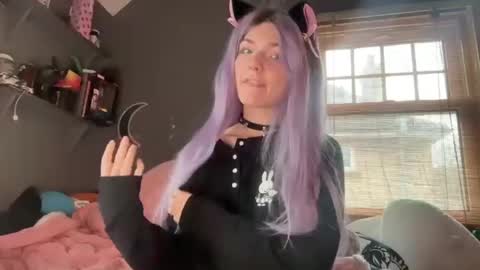 lizzybunny online show from 02-12-25, 02:10