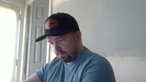 Snapshot of lj345689 chatting on 03-04-25, 07:43 lj345689 online show from 03-04-25, 07:43