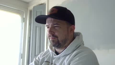 Snapshot of lj345689 chatting on 03-05-25, 08:32 lj345689 online show from 03-05-25, 08:32