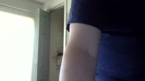 Snapshot of lj345689 chatting on 09-09-25, 06:18 lj345689 online show from 09-09-25, 06:18