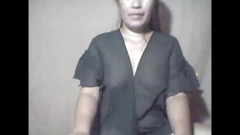 llanie888 online show from 12-23-25, 06:11