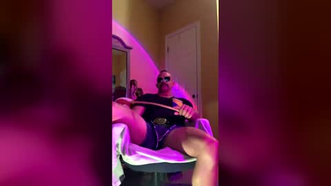 lljoey84 online show from 04-29-26, 05:44